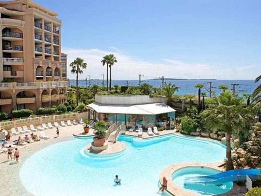 Appartamento In Riva Al Mare A カンヌ エクステリア 写真